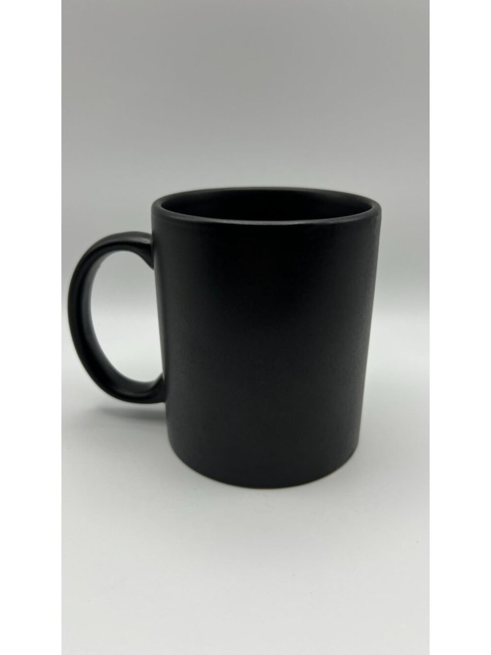 Hogwarts Quidditch Black Ceramic Mug Stoneware 12oz Modern Gourmet Foods Dishwas - Picture 2 of 4